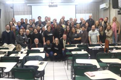 Lideranças comunitárias conhecem oportunidades de atuação com a contrapartida do Universidade Gratuita