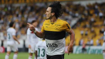 Criciúma negocia patrocinador máster e projeta receita superior à de anos anteriores