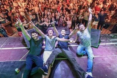 Três & Um: quatro amigos unidos por uma só paixão no Sul de SC