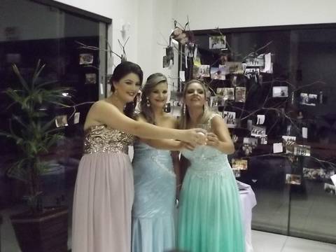 Formatura em Psicologia pela UNESC de Fernanda , Daiani e Thais