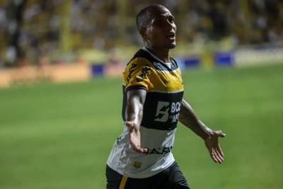 Mesmo com vantagem numérica, Tigre desperdiça chances e empata com o Athletic no HH