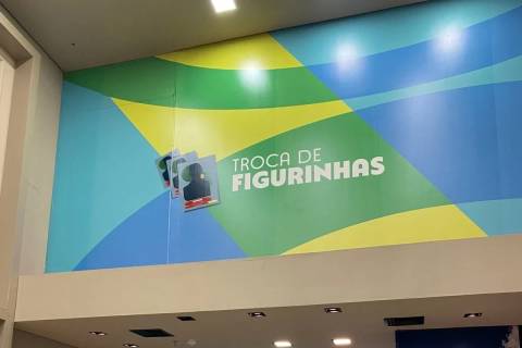 Pontos de Troca de Figurinhas movimenta o Nações Shopping na Copa