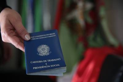 SC ganha destaque na PNAD Contínua com menor taxa de desocupação desde 2014