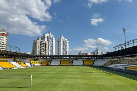Ação de combate à violência contra a mulher será realizada no jogo entre Criciúma e Goiás