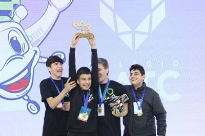 Colégio Satc é bicampeão estadual da Olimpíada Brasileira de Robótica