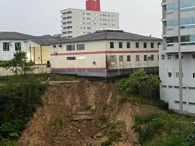 Alunos de escola que sofreu deslizamento de terra em Orleans serão transferidos para a Febave