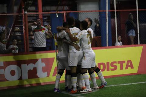 Com golaço de Jhonata Robert, Tigre garante vaga na final da Taça Acesc