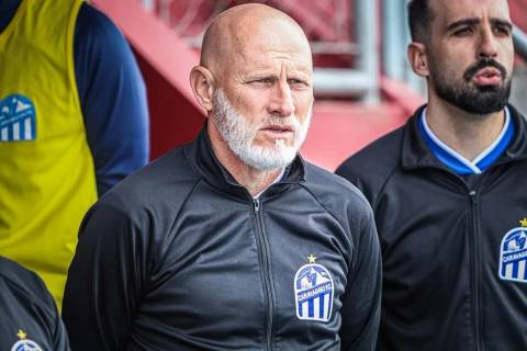 'Vitória gigante', destaca Silvio Criciúma sobre resultado contra o Blumenau