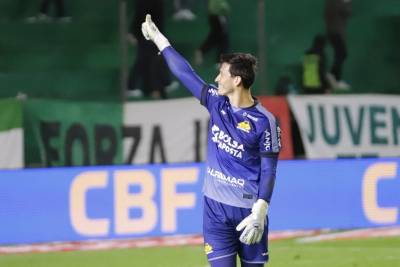 Airton projeta duelo entre Criciúma e Ponte Preta e ressalta importância da vitória