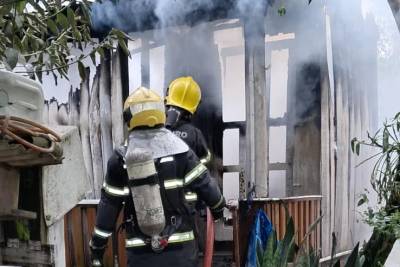 Incêndio atinge paiol em Forquilhinha