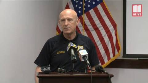 Confronto policial em Atlanta leva homem negro à morte