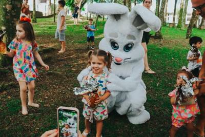 Caça aos Ovos do Mampituba reúne cerca de 180 crianças e celebra Páscoa com grande sucesso