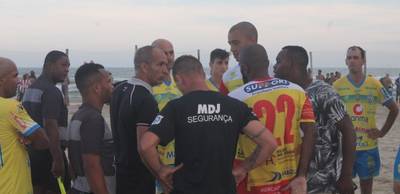 Por agressão ao árbitro, Brasil Pedreiras é eliminado do Praião