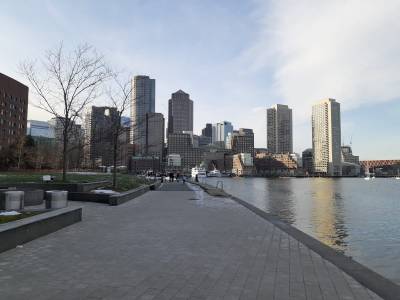 Escolas Públicas de Boston cancelam aulas presenciais 