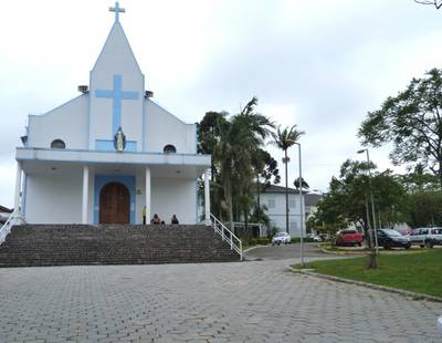 Missa campal une rogacionistas e Bairro da Juventude