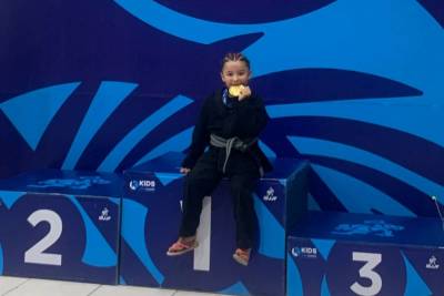 Criciumense conquista medalha de ouro em competição internacional de jiu-jítsu