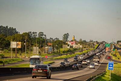 Mias de 600 mil veículos devem passar pela BR-101 no feriadão; saiba os melhores horários para viajar