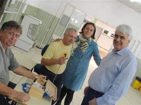 Advisul e Lions-Rainha do Sul proveram almoço em prol da Advisul