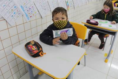Prefeitura de Maracajá disponibiliza kits de higiene bucal aos estudantes
