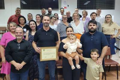 Herói da saúde: Câmara reconhece enfermeiro por salvar vida de bebê em Cocal do Sul