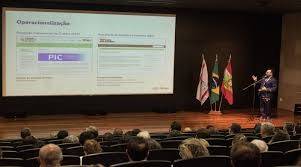 Pelo Estado 11/04: Após corte de verba, FCC lança novo portal da transparência