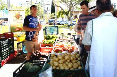 Feira da Agricultura Familiar irá sortear cesta de Natal neste sábado