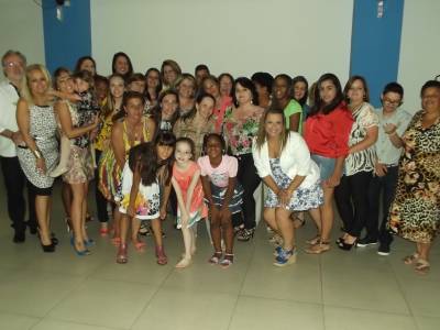 Colaboradores do 24 horas Prospera em festa