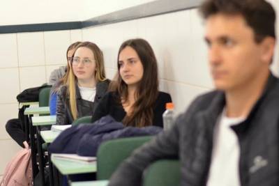 Centro Universitário de Orleans abre inscrições para bolsas de estudo; saiba como participar