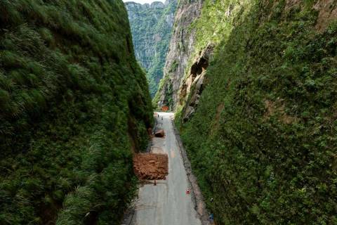 Serra do Corvo Branco: mesmo com trecho em obras, SIE quer permitir fluxo de veículos a partir de julho