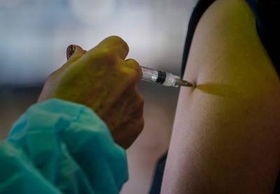 Governador volta a apelar à população para vacinação contra doenças respiratórias