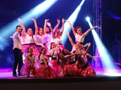 Coral Criança Feliz e demais bandas se apresentam de graça neste sábado