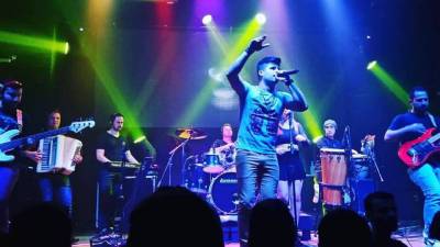 Cantor criciumense Thiago Luz lança primeiro CD