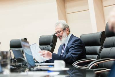Padre Pedro encerra período como presidente em exercício da Alesc