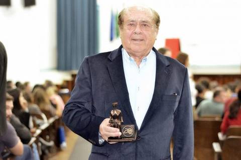 Nota de falecimento: morre Henrique Córdova, ex-governador de Santa Catarina