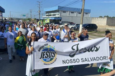 Marcha para Jesus reúne centenas de fiéis em Morro da Fumaça