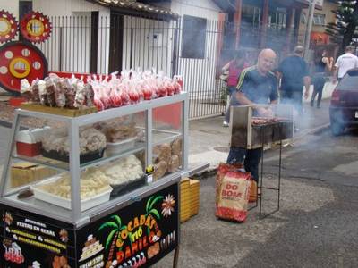 Vendedores querem recorde de vendas na abertura