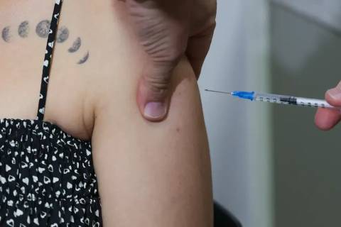 Santa Catarina amplia público-alvo da vacinação contra HPV; veja quem pode se imunizar