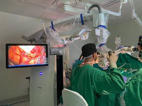 Neurocirurgia de tumor cerebral é realizada com equipamento de ponta, único em Santa Catarina