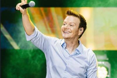 Michel Teló apresenta show gratuito no Sul de SC nesta sexta-feira