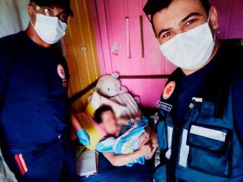 Samu de Criciúma realiza parto de emergência no bairro Ana Maria