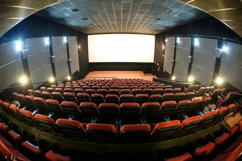 Farol Shopping promove sessão de cinema especial para autistas