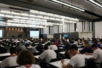 Estudantes da rede municipal de ensino de Criciúma se destacam no Prêmio Acic de Matemática