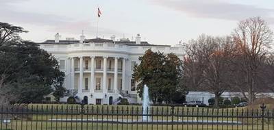Trump substitui chefe de inteligência após relatos sobre interferência russa
