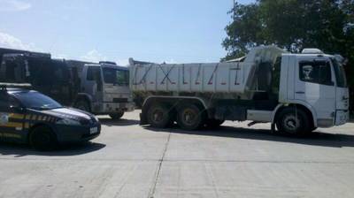 PRF flagra excesso de peso em Araranguá