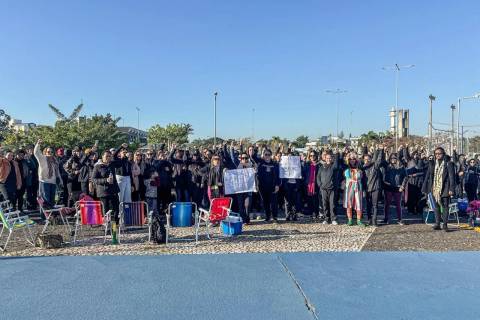 Vídeo: professores da Afasc se unem no Parque da Prefeitura