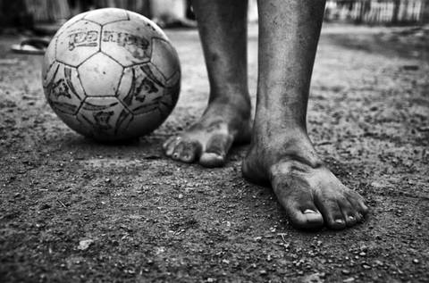 Futebol, o barro e a matéria-prima