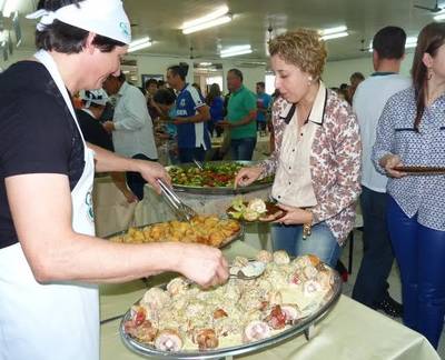 Bairro da Juventude promove Almoço das Carnes Brancas