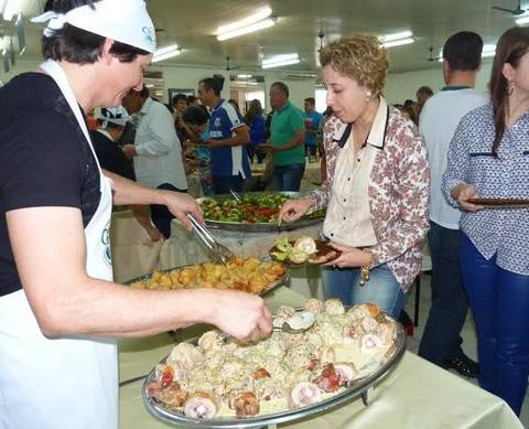 Bairro da Juventude promove Almoço das Carnes Brancas