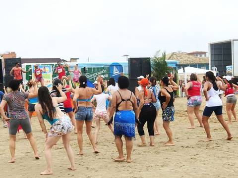 Projeto Verão Satc agita beira-mar no Arroio