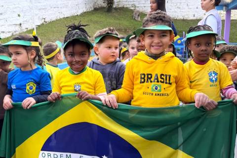 “Nossas cores, nosso Brasil”: projeto cívico encerra programação nos CEIs da Afasc